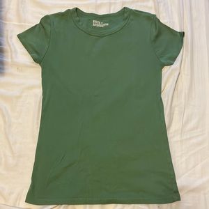 Green basic t-shirt
